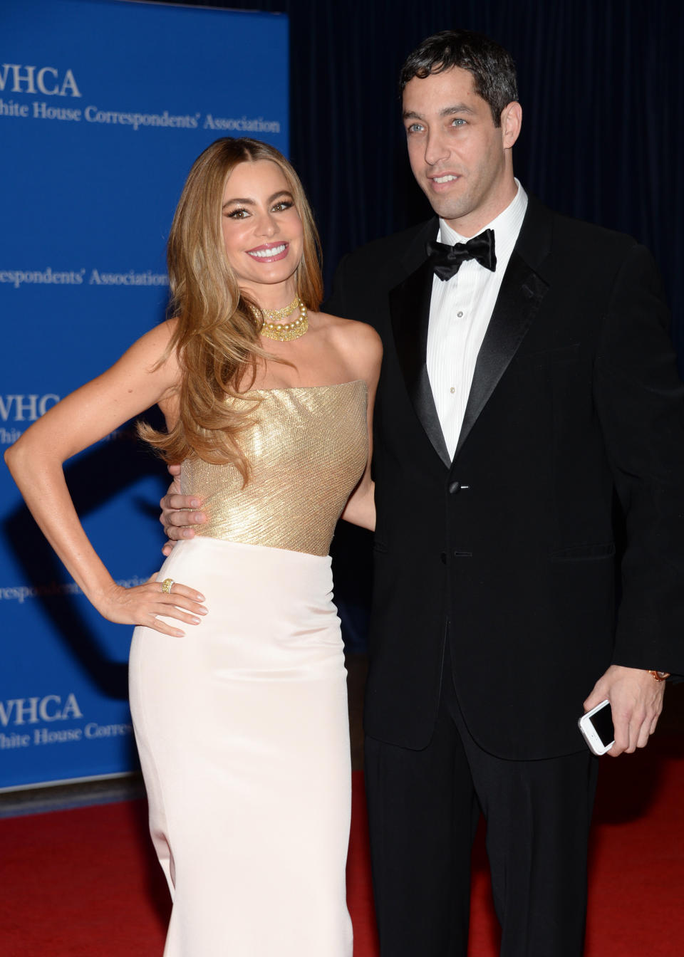 Sofia Vergara, left, and Joe Gonzalez arrive at the White House Correspondents' Association Dinner at the Washington Hilton Hotel, Saturday, May 3, 2014, in Washington. (Photo by Evan Agostini/Invision/AP)