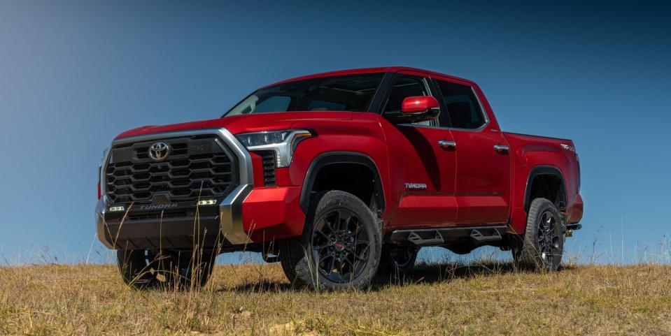 2022 toyota tundra with factory lift kit