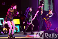 2NE1