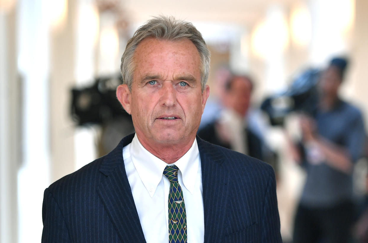 Robert Francis Kennedy Jr. walks down a hallway during a recess at the Monsanto trial held at the Superior Court of California in San Francisco, California, U.S., July 09, 2018. Picture taken July 09, 2018. Josh Edelson/Pool via Reuters