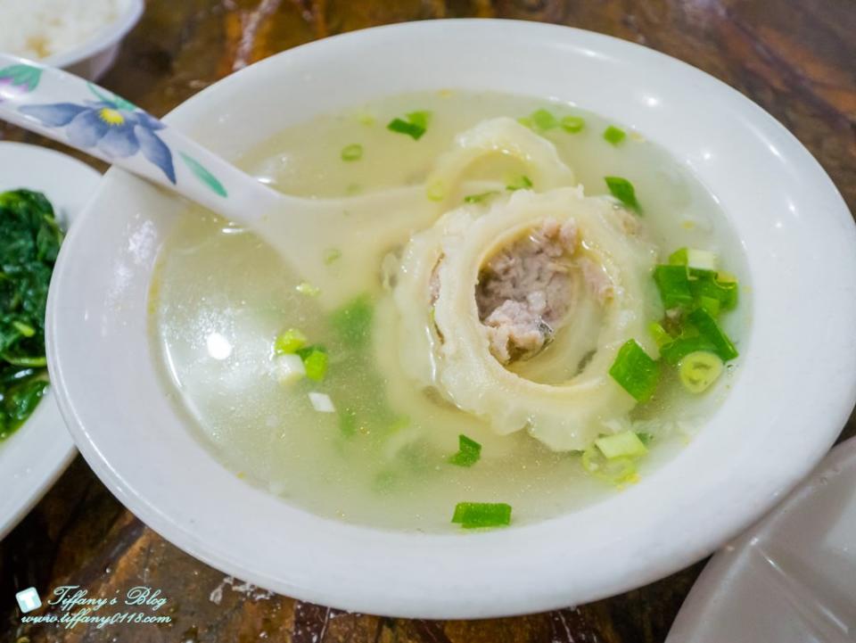 [花蓮美食]滿妹豬腳/花蓮必吃美食/林田山林業文化園區旁邊(附菜單及排隊攻略)