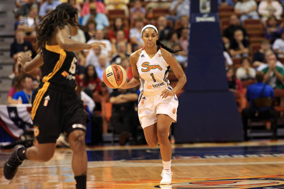 Sydney Carter, pictured here in action in the WNBA in 2013.