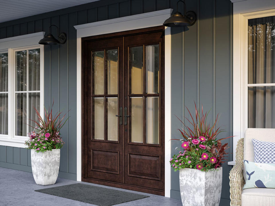 New front doors boost ROI.<p>Westlake Royal Building Products</p>