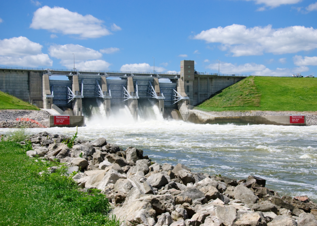 Red Rock Lake Iowa Dam.