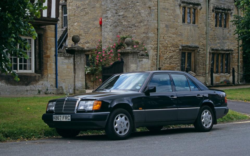 Mercedes-Benz 230E W124 best classic cars to buy for less than £5,000 in 2024