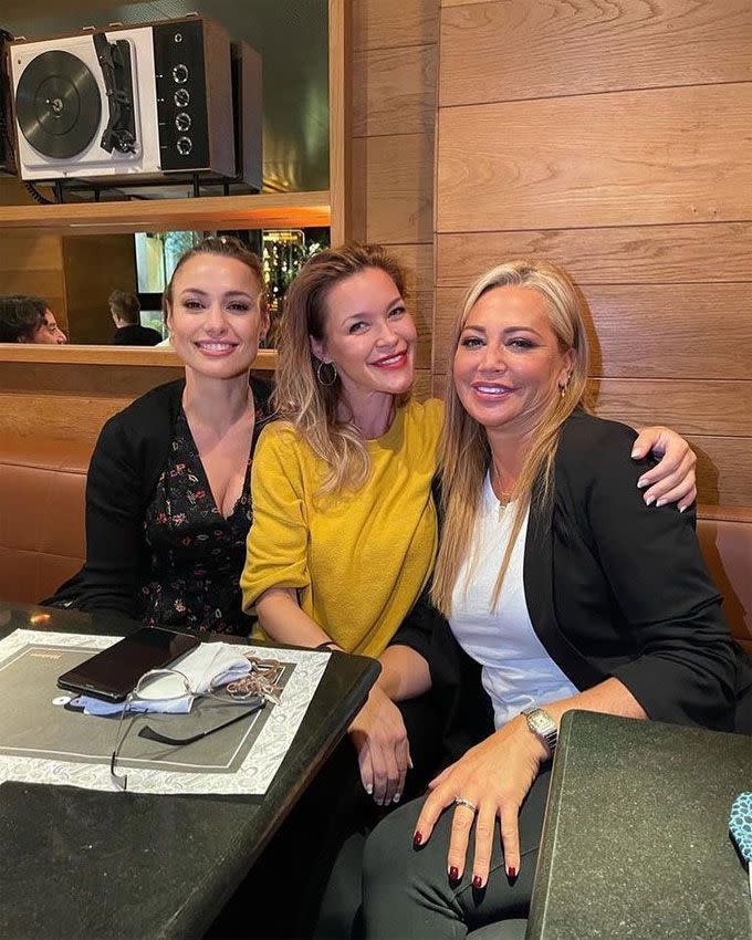 Belén Esteban con Natalia Verbeke y María Esteve