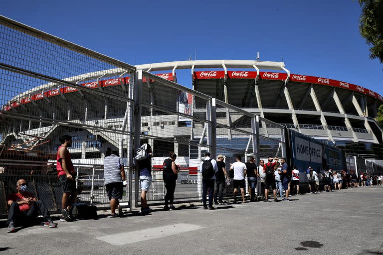 En las próximas semanas se conocerá el nuevo nombre que llevará el Estadio Monumental, siempre que el cambio sea aprobado por la asamblea de socios.