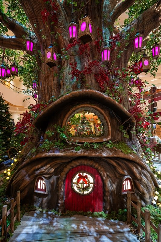 聖誕好去處2023｜全港商場聖誕打卡活動合集！尖沙咀超美Dior聖誕樹、互動光影遊戲糖果屋、聖誕老人大巡遊
