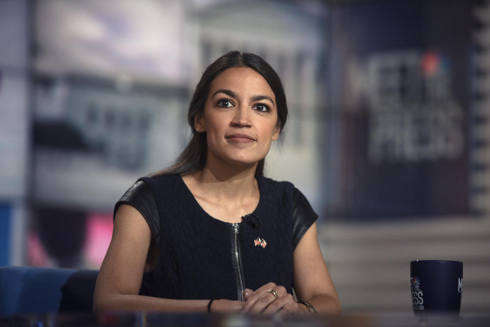 A conservative journalist pokes fun at Alexandria Ocasio-Cortez on Twitter. (Photo: Getty Images)