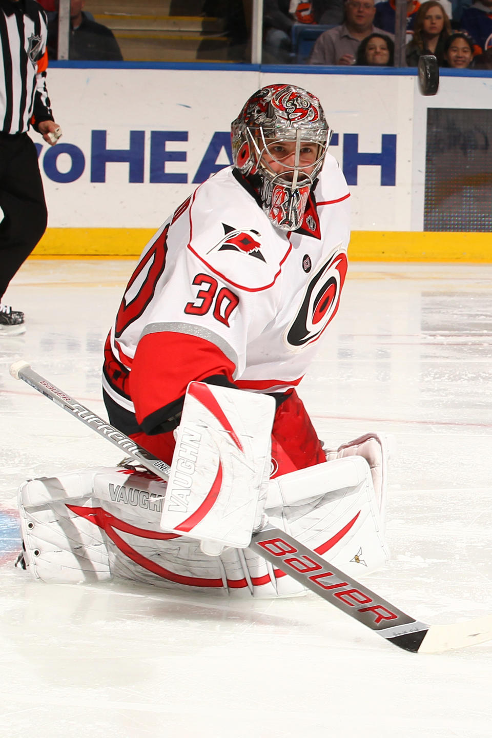 UNIONDALE, NY - FEBRUARY 18: Cam Ward #30 of the Carolina Hurricanes makes a save against the New York Islanders during their game on February 18, 2012 at the Nassau Coliseum in Uniondale, New York. (Photo by Al Bello/Getty Images)