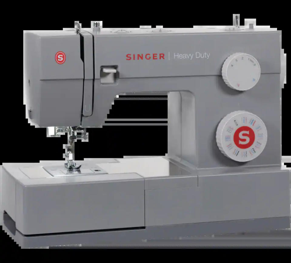 Singer 4432 Heavy Duty Sewing Machine. Image via Canadian Tire.