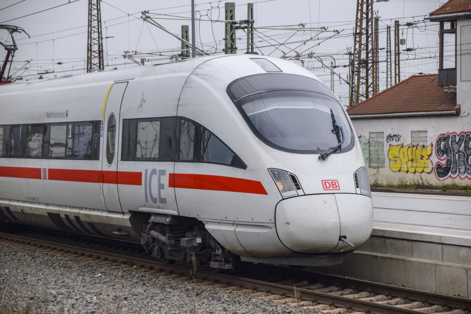 Leipzig, Germany. Mar3,2024.
Leipzig Hauptbahnhof, Central Station. Deutsche Bahn ICE T train is arriving