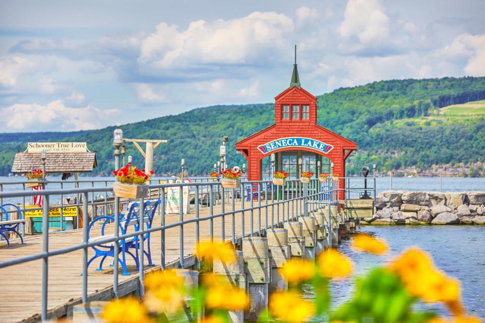 lake seneca pier watkins glen,new york state