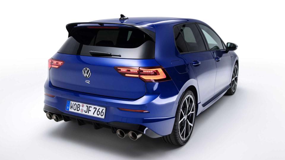 最高科技且最強動力─2022 Volkswagen Golf R登場 