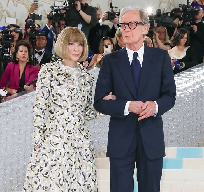 Anna Wintour y Bill Nighy debutan como pareja en la Gala MET