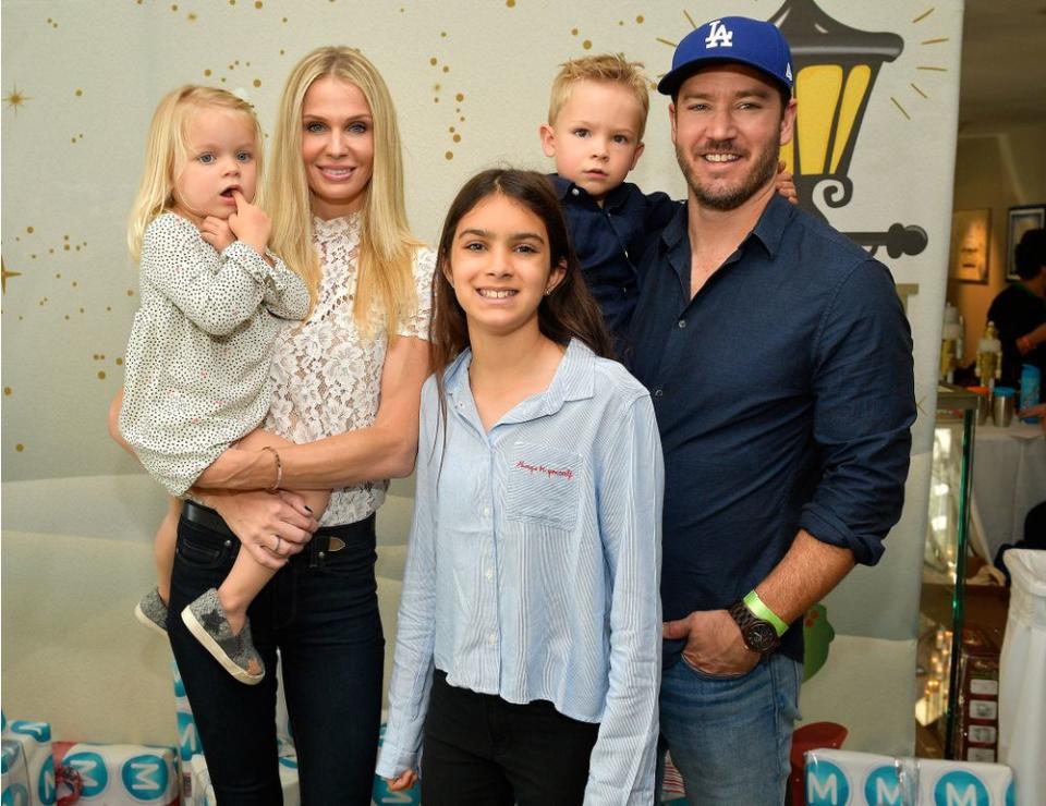 Mark-Paul Gosselaar and family