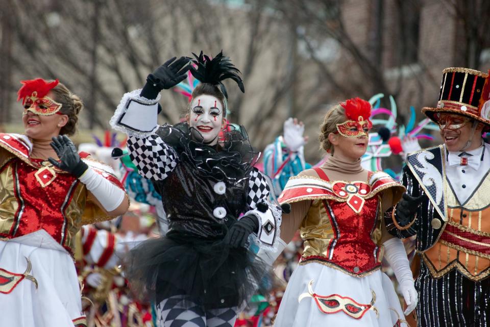 new years traditions mummers parade