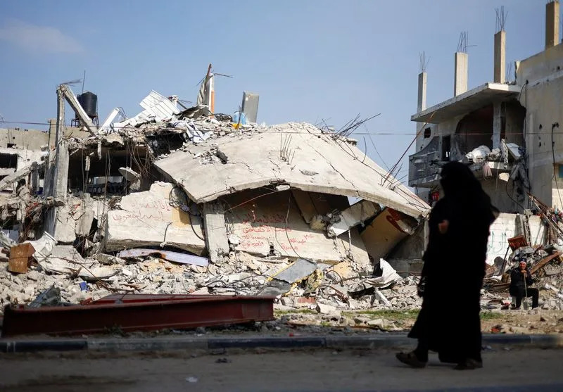 Aftermath of a deadly Israeli strike, in Rafah