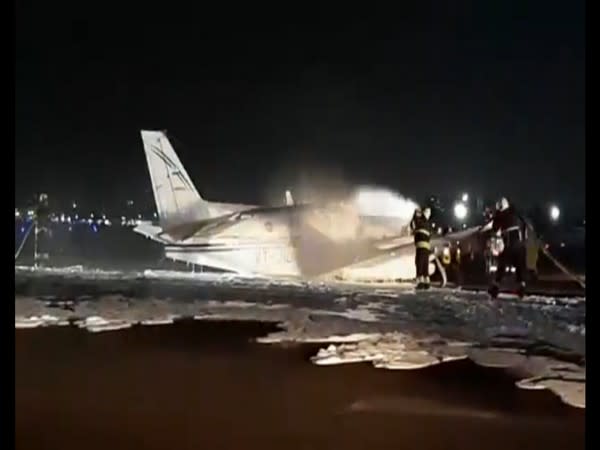 A crew in Mumbai hosing down the aircraft after it landed in Mumbai. (Photo: Twitter @HardeepSPuri)