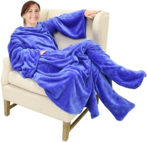 Catalonia Wearable Fleece Blanket with Sleeves & Foot Pockets