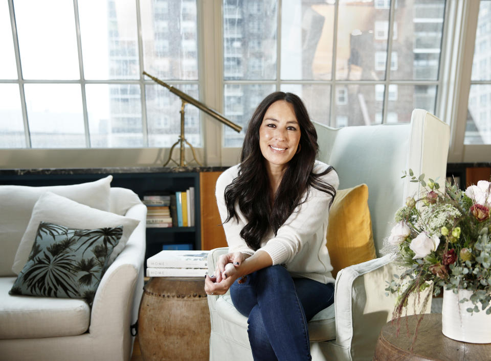 In this Nov. 6, 2018 photo, Joanna Gaines poses for a portrait at The Greenwich Hotel in New York to promote her book “Homebody: A Guide to Creating Spaces You Never Want to Leave.” (Photo by Brian Ach/Invision/AP)