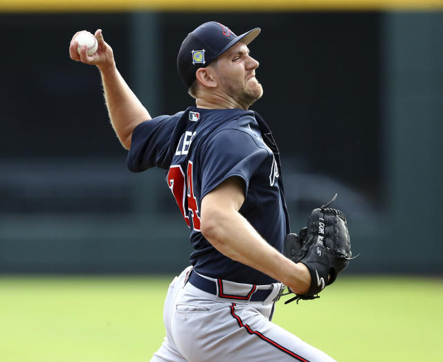 Braves lefty Lee far removed from spotlight of World Series