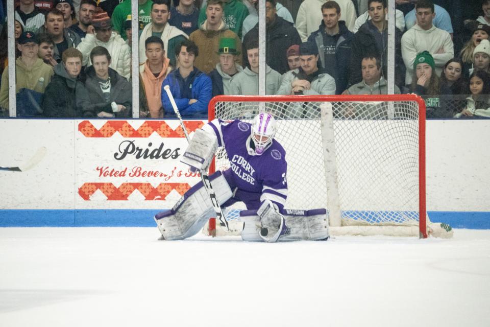 Curry College men's hockey goalie Reid Cooper has signed an amateur tryout agreement with the NHL's Washington Capitals.