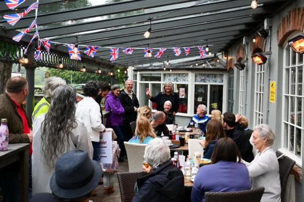 Former MP Heidi Alexander speaks to labour members to try and gain their support