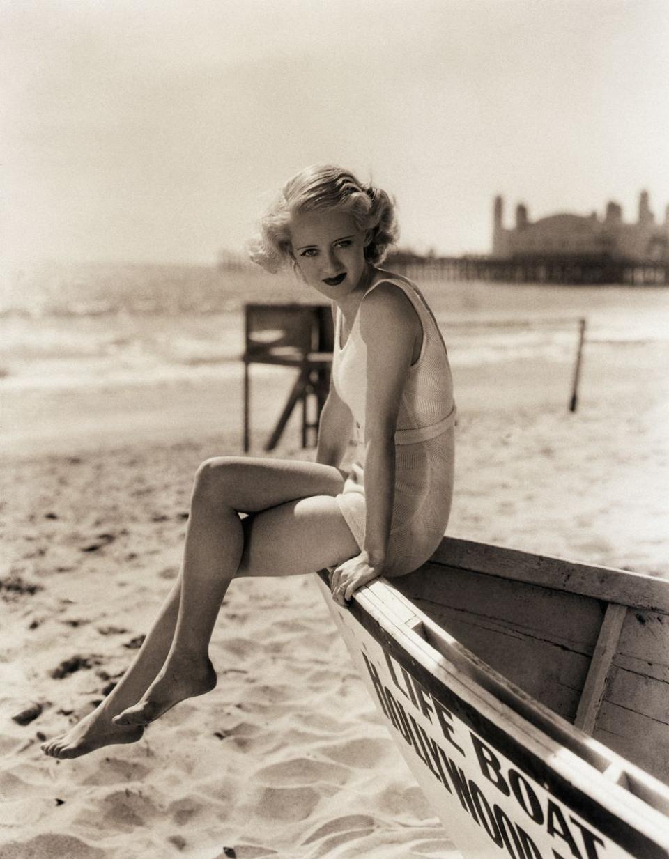 <p>Bette Davis poses on a boat, circa 1933.</p>