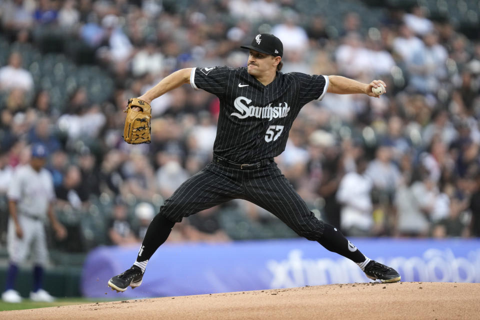 Chicago White Sox starting pitcher Tanner Banks delivers during the first inning of a baseball game against the Texas Rangers Monday, June 19, 2023, in Chicago. (AP Photo/Charles Rex Arbogast)