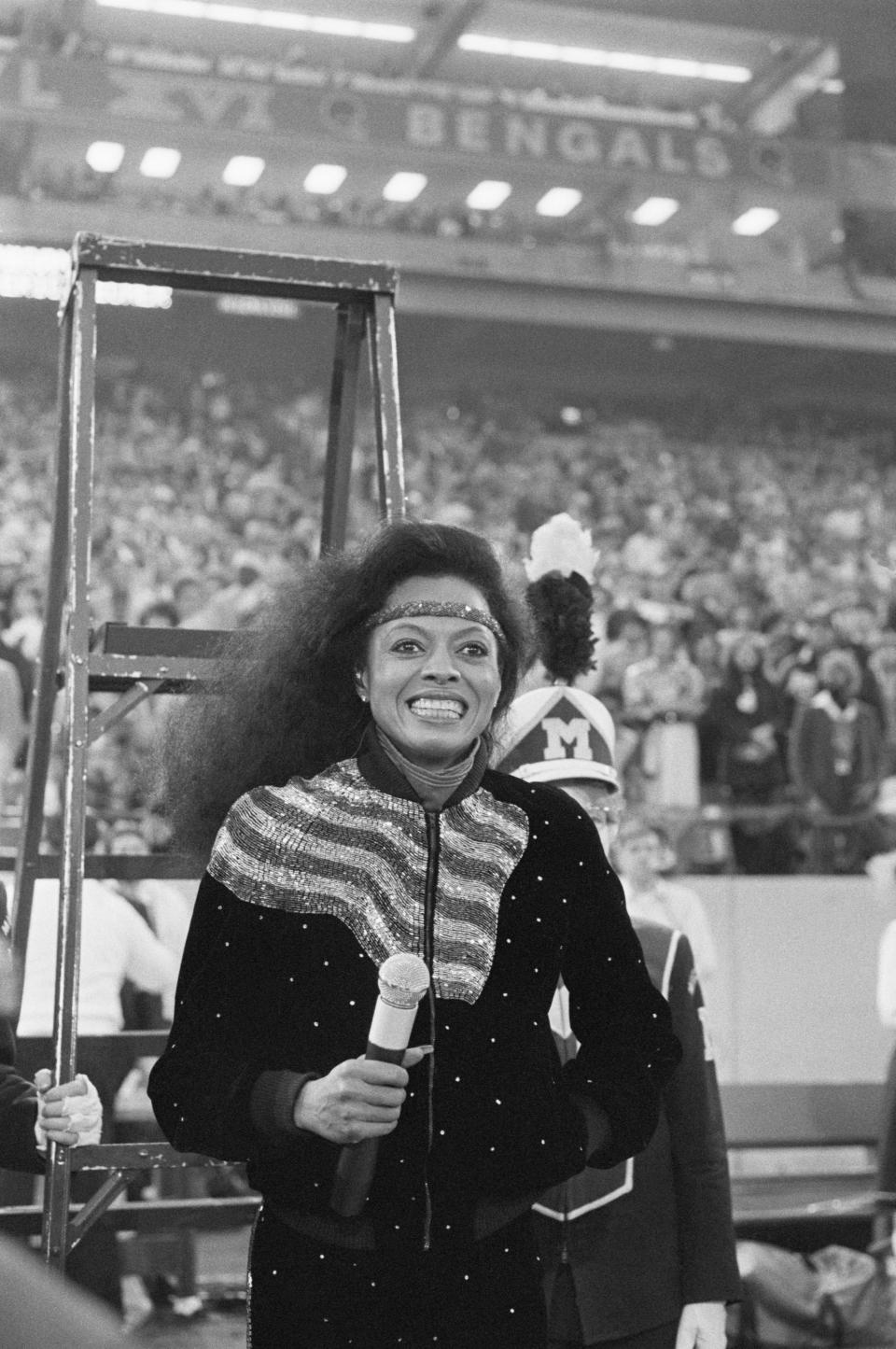 Diana Ross sings the National Anthem at Super Bowl XVI in Detroit's Silverdome Stadium in 1982.&nbsp;