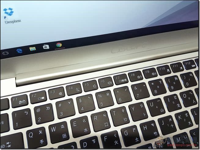 性價比全面超越Macbook Air 喜傑獅CJSCOPE Z-230 輕薄長效Ultrabook開箱評測