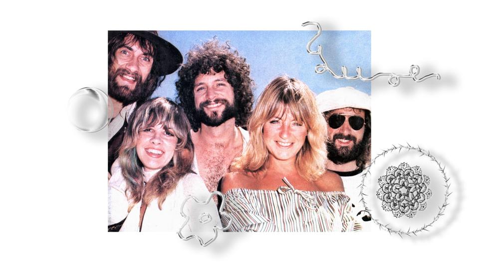 <cite class="credit">Fleetwood Mac in 1975, from left: Mick Fleetwood, Stevie Nicks, Lindsey Buckingham, Christine McVie, and John McVie. (Photo by GAB Archive/Redferns)</cite>