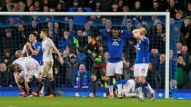 Football Soccer - Everton v Swansea City - Barclays Premier League - Goodison Park - 24/1/16 Everton's Romelu Lukaku, Tom Cleverley and Seamus Coleman look dejected after a missed chance Action Images via Reuters / Jason Cairnduff