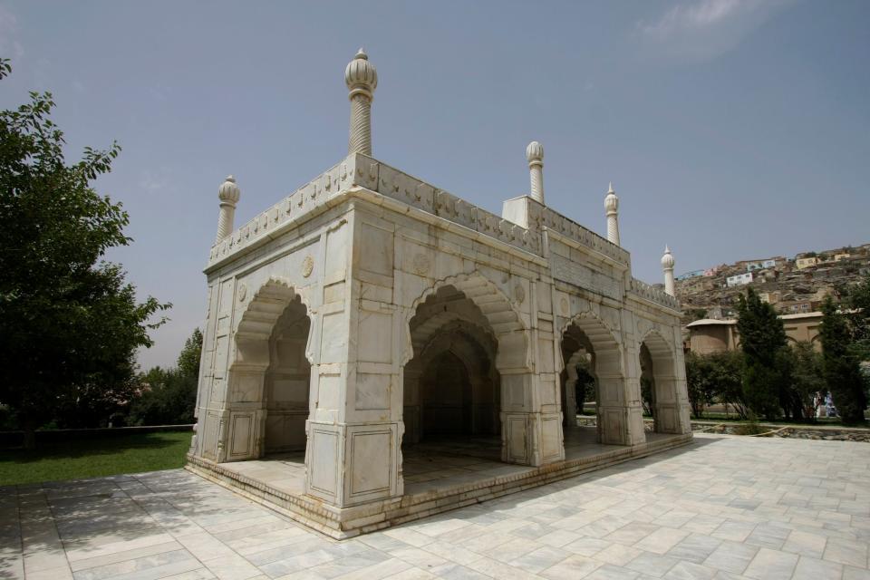 A small mosque in the Babur Gardens.