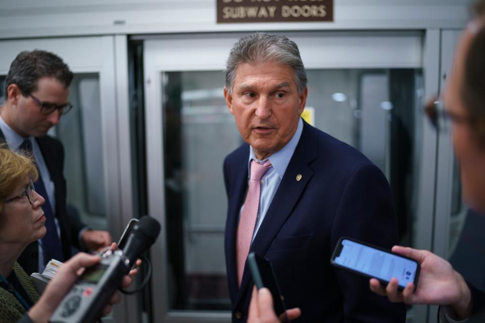 Sen Joe Manchin speaks to reporters (Copyright 2021 The Associated Press. All rights reserved)