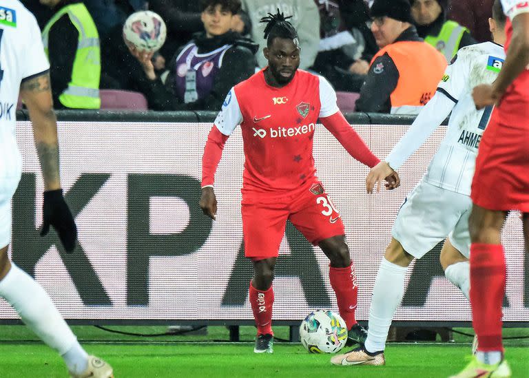 Christian Atsu, jugando para Hatayspor de Turquía