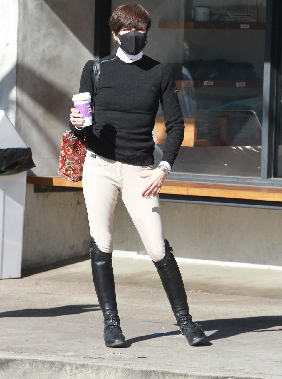 <p>Selma Blair looks ready to ride while out grabbing coffee in L.A. on Thursday.</p>