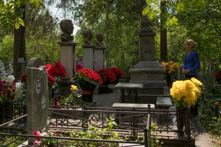 The tombstones of leaders of the Uralmash gang in Yekaterinburg