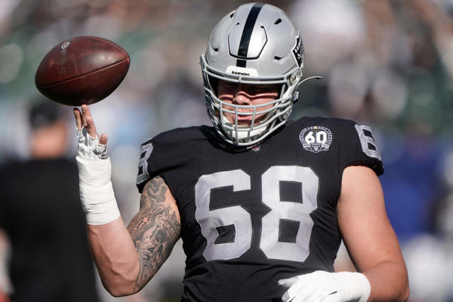 Raiders C Andre James ranked as No. 21 center heading into 2023 season