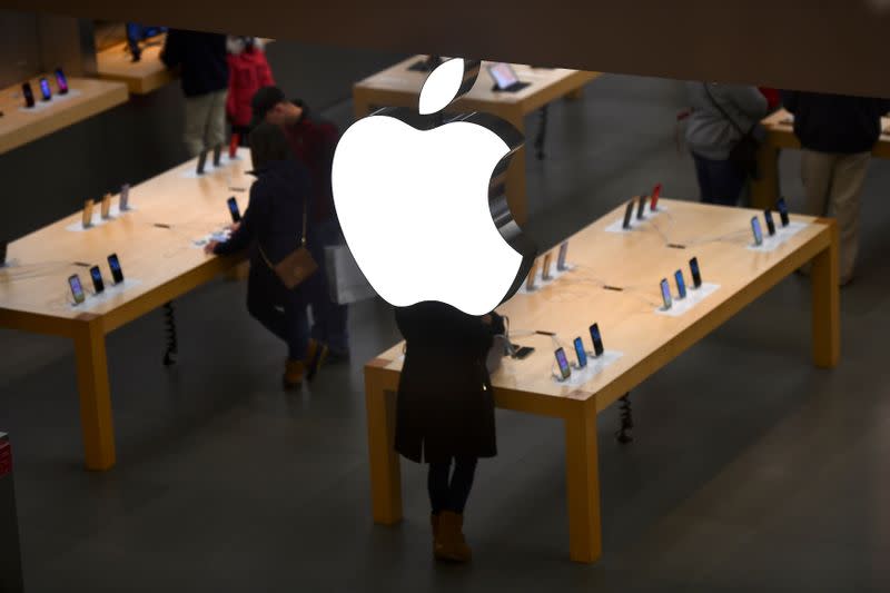 FILE PHOTO: An Apple logo is seen at an Apple store as pre-Thanksgiving and Christmas holiday shopping accelerates at the King of Prussia Mall in King of Prussia