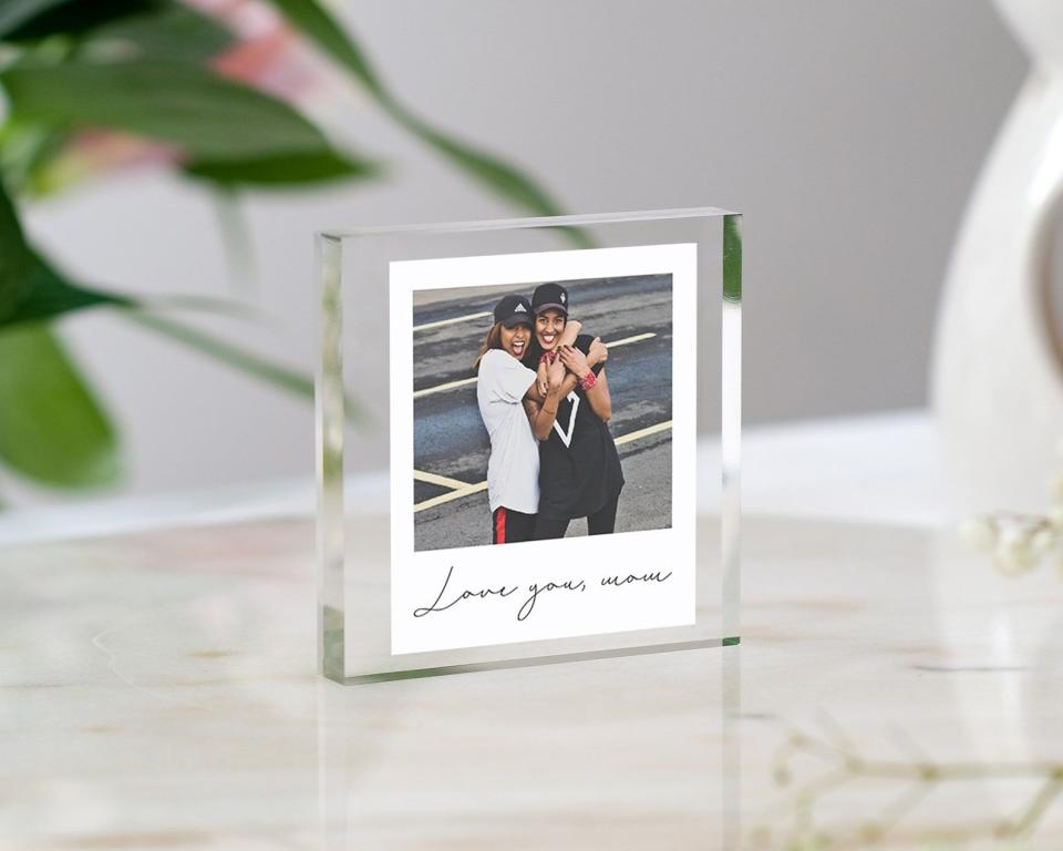 5) Glass Photo Gift for Mom