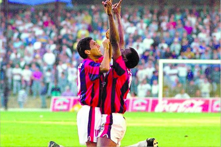 Paulo Silas y Eduardo Bennet: una relación mucho más allá del campo de juego. Ese día, San Lorenzo le ganó a Boca Juniors en La Bombonera con dos goles del "Balín"