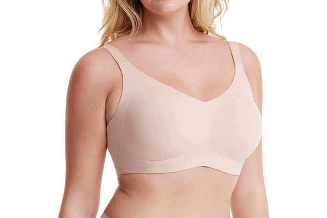 44DD-Sized Shoppers Call This the “Perfect T-Shirt Bra”