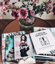 <p>“#TheFashionBlog: Mein Weg ins Modebusiness. In 12 Schritten zum Erfolg“ von Anouk Jans ist ein Muss für alle, die gerne einen Fashion-Blog hätten. Denn wer kann einem bessere Tipps geben als die Expertin selbst, die bereits mit 13 ihren ersten Fashion-Blog gründete. Seitdem mischt sie kräftig im Modebusiness mit. Anouk Jans verrät, wie man den eigenen Blog erfolgreichen machen kann und bringt einem die richtigen Strategien näher. (Bild: Instagram/anoukjans) </p>