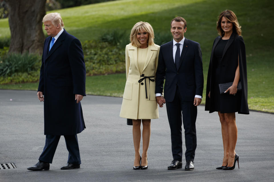 El presidente estadounidense Donald Trump y su esposa Melania recibieron en visita de estado al presidente de Francia y su esposa, Emmanuel y Brigitte Macron. (AP)