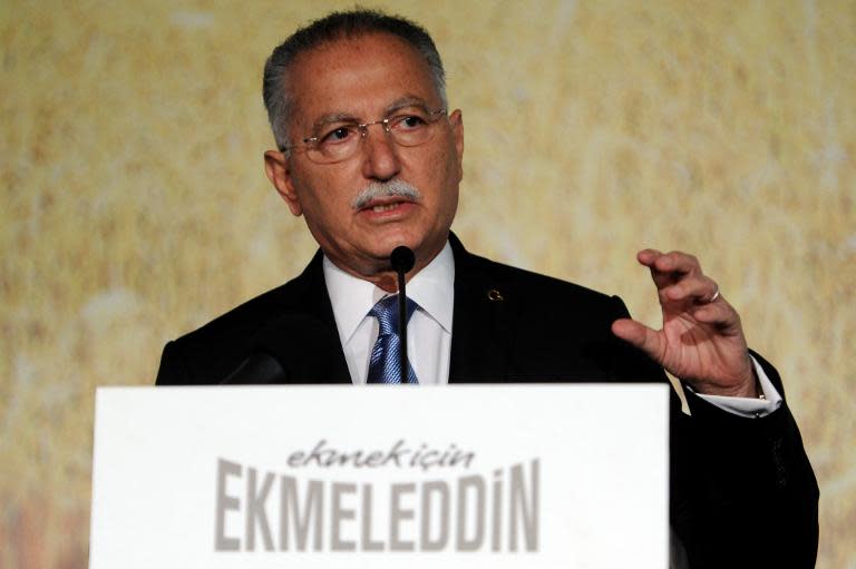 A photo taken on July 10, 2014 shows Ekmeleddin Ihsanoglu, the leading opposition candidate for Turkish presidential elections in August, speaking during a campaign event in Istanbul