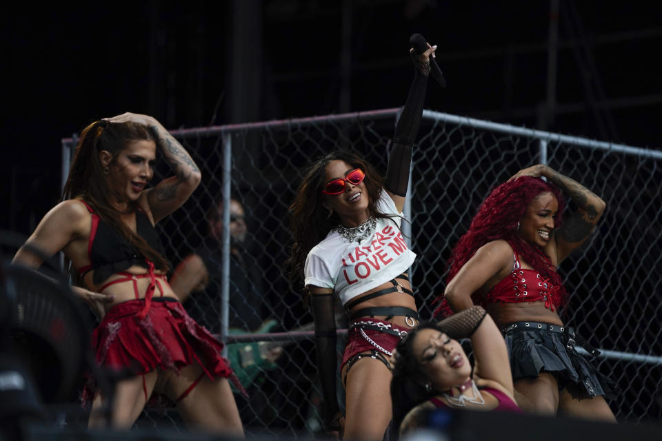 La cantante brasileña Anitta durante su concierto en el Festival Tecate Emblema en la Ciudad de México el sábado 18 de mayo de 2024. (Foto AP/Aurea Del Rosario)