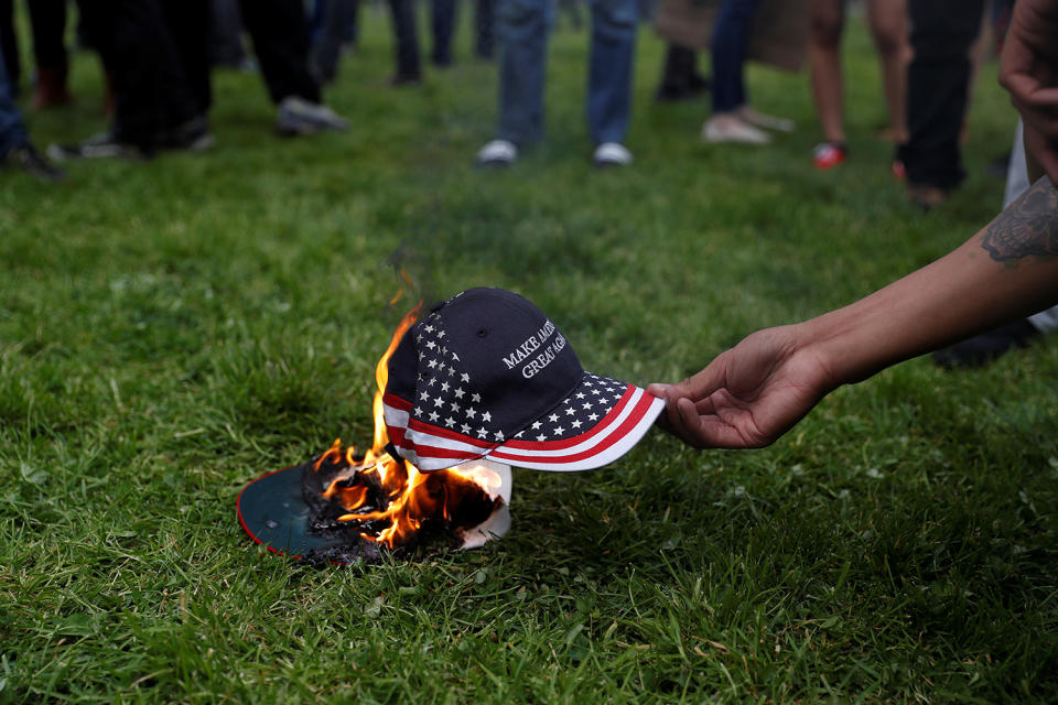 Pro-Trump rally turns violent in Berkeley