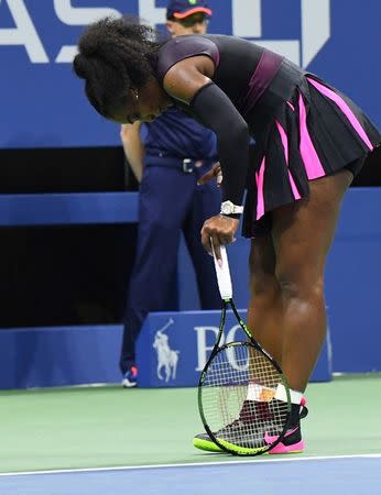 A knee problem didn't help Williams' case Thursday in the US Open semifinals. (Robert Deutsch-USA TODAY Sports)